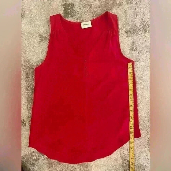 Women’s Red Everly Sleeveless  Blouse - Picture 6 of 6